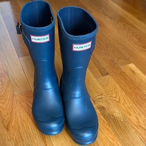 Hunter Classic Black Boots women original short rain boot size 6 or EU 37
